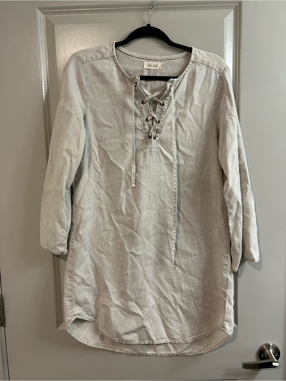Bella Dahl Light Gray Lace-Up Front Tunic - Picture 2 of 6